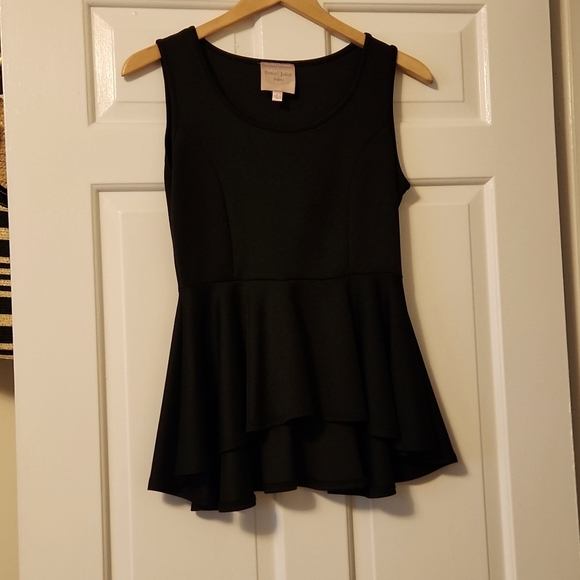Romeo & Juliet peplum top sz Small - Picture 1 of 2